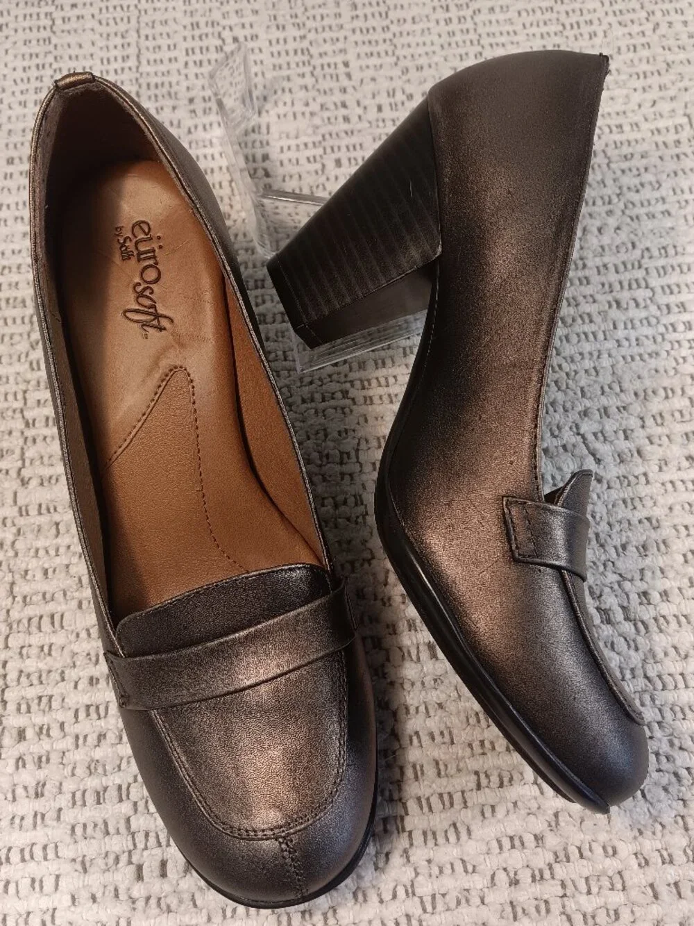 Eurosoft by Sofft 'Randi' Women's Leather Bronze Metallic Pumps sz 8 Medium